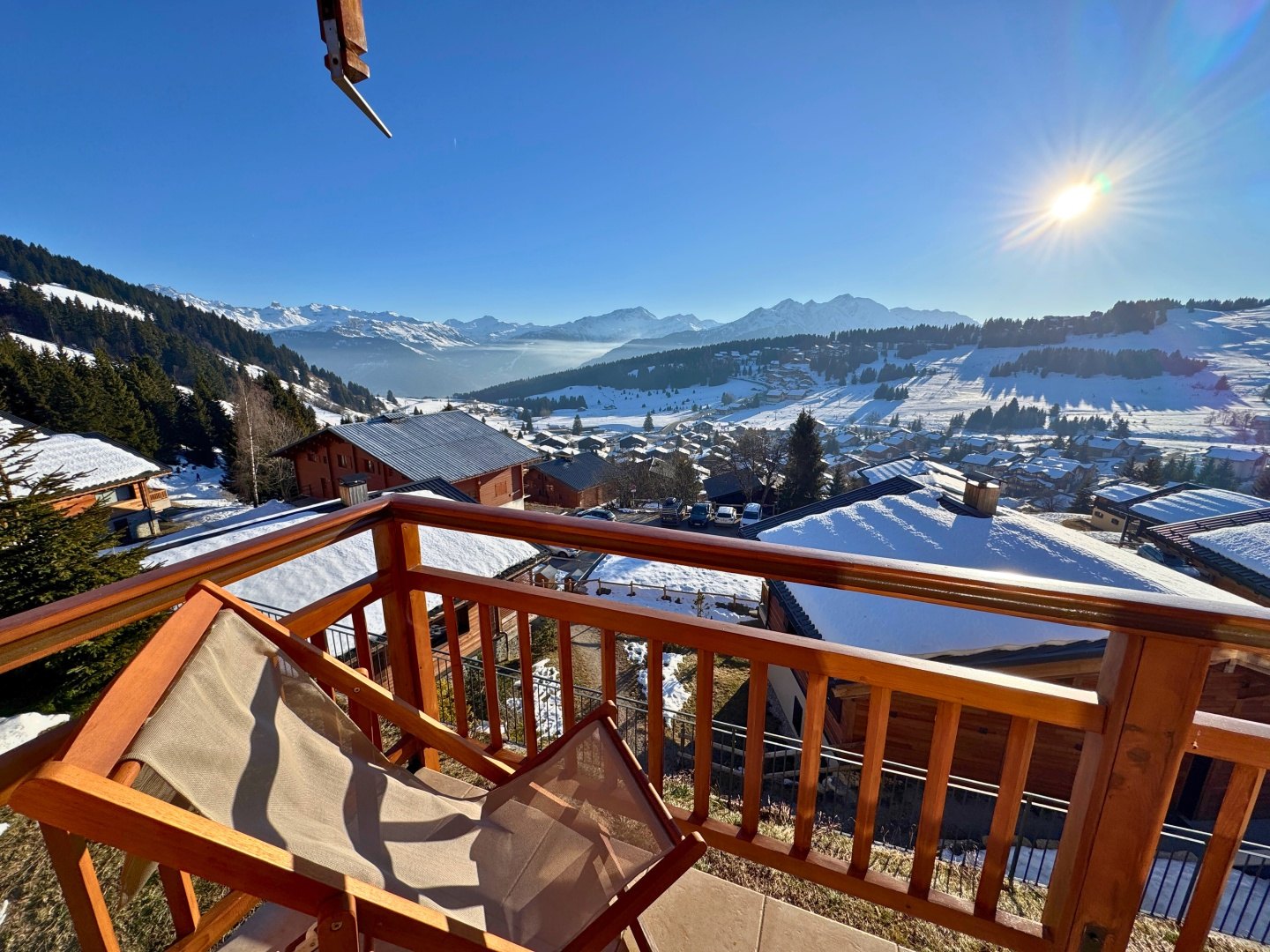 Vue panoramique depuis le balcon